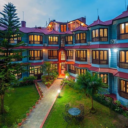 Hotel Candle Inn Pokhara Esterno foto